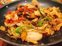 -品味新疆民族风味餐厅(东方今典店)