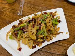 -东来菜馆•手抓海鲜家常菜•海鲜锅贴(鸽子窝店)