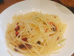 -娜仁图雅蒙古美食村(33小镇店)
