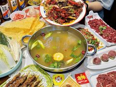 -乡土黄·鲜牛肉火锅·小龙虾(兴业街店)