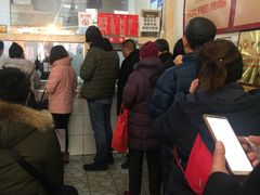 等位区-秦豫肉夹馍(骡马市总店)