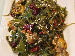 睫毛菜拌毛蚬肉-添福来墨鱼饺子 · 海鲜东北菜(大连星海·黄浦路店)