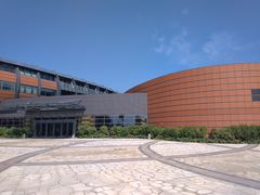 -上海滴水湖皇冠假日酒店