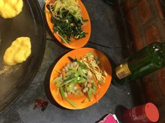 -小媳妇铁锅炖(安华街店)