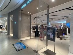 -URBAN REVIVO(七宝领展广场店)