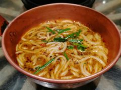 小锅米线-云海肴·汽锅鸡·云南代表菜(美罗城店)