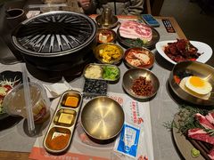 -草家酱蟹炭火烤肉店(珲春南路一店)