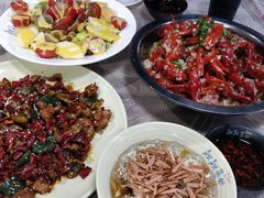 -靓靓蒸虾(恩施新天地店)