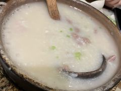 窝蛋牛肉粥-火齐潮汕砂锅粥(五道口店)