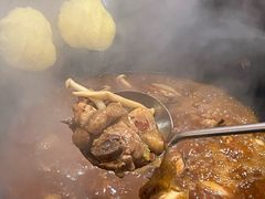 -三江鱼东北特色铁锅炖(骆驼店)