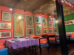 -香巴拉云南餐厅(华莱坞店)