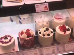 -巴黎贝甜(大宁国际商业广场店)