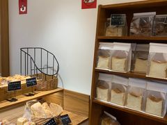 面包甜点陈列柜-慢熟面包店bud bread(孩儿巷店)