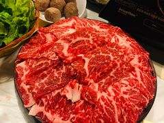 安格斯牛肉-鲜入围煮花胶鸡海鲜火锅