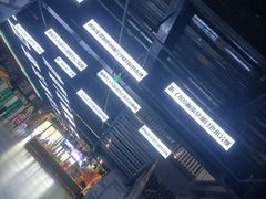 -极限PLAY运动娱乐新世界·团建派对表演休闲馆·室内高空游乐园