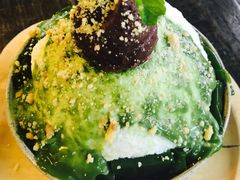 -莓园冰淇淋店