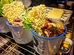 -亚龙湾亚泰商业街