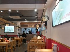 大堂-八二小区抄手(三友路店)