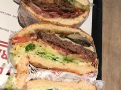-The Habit Burger Grill 哈比特汉堡(复兴soho店)