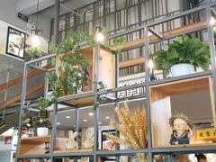 面包甜点陈列柜-遇见小厨·北京烤鸭·江湖菜·川菜(广福桥店)