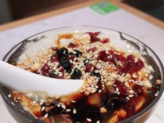 黑糖蔓越莓冰冰粉-百春原湖南牛肉粉(百联世纪店)