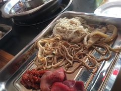 -金鼎雪山牦牛杂火锅(理县总店)