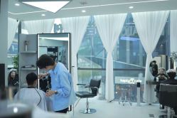 -U·NI SALON 造型