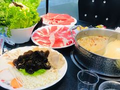 -红菇坊鲜汤火锅(淮河街店)
