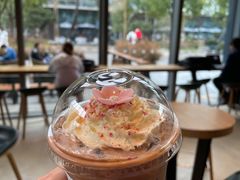 桃花如意茶拿铁-星巴克臻选(杭州嘉里中心1F店)