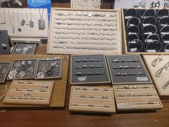 -十八字金·银饰·拼豆·开蚌DIY(魏公芳华里店)