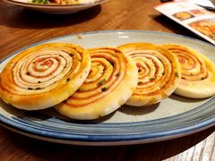 牛油香煎葱油饼-常来小聚·广州非遗传承餐厅(地王广场店)