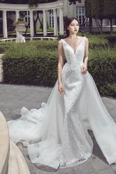 -派丽莫Pellimo原创设计婚纱品牌