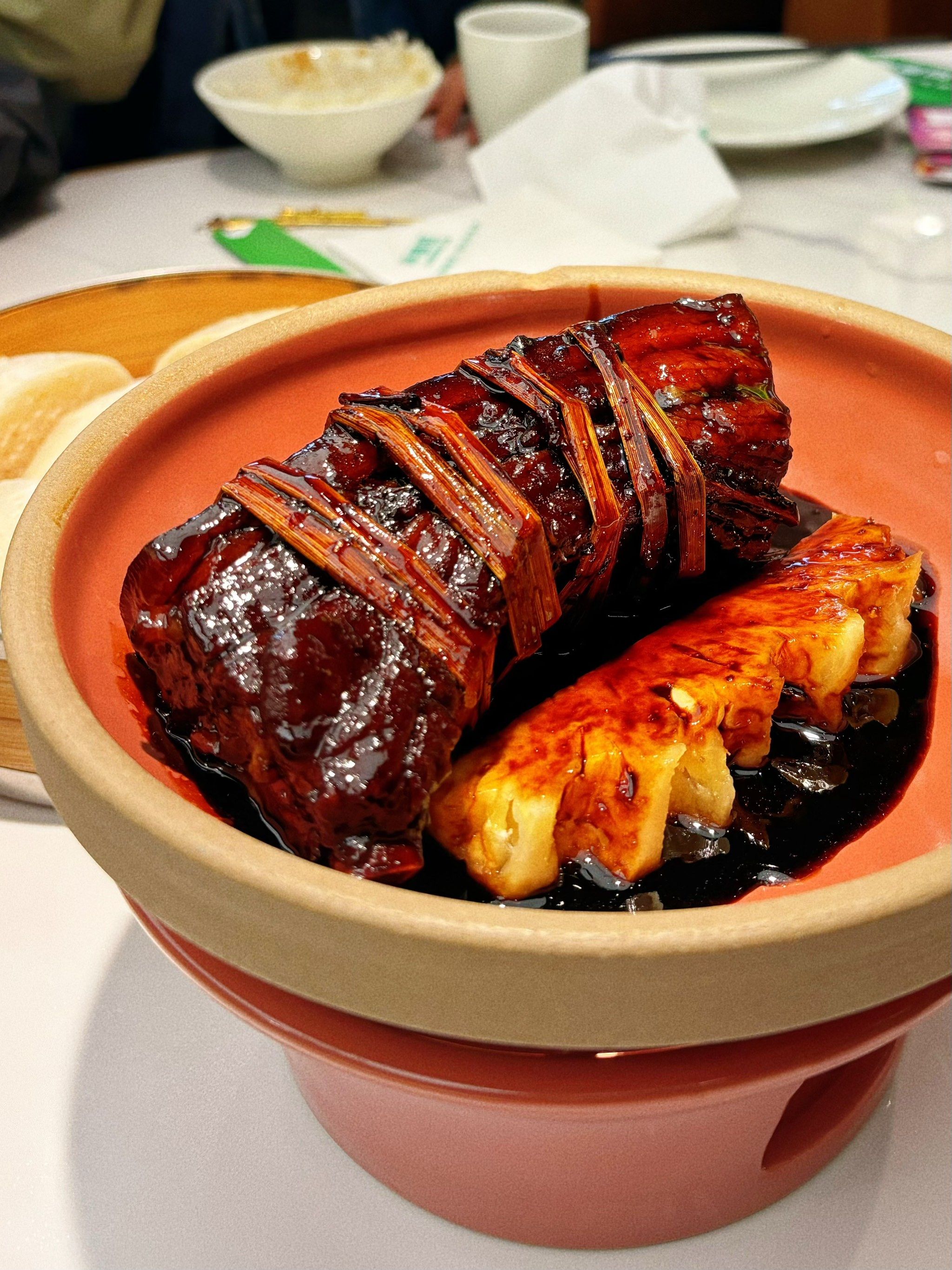 地道青稻草扎土猪肉