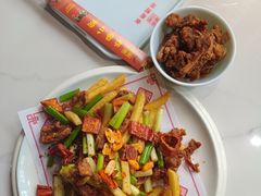 -乔家小院•非遗驴肉•本地小海鲜(滨河路店)