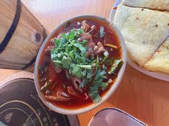 -大众跷脚牛肉馆·非遗传承单位(峨眉山店)