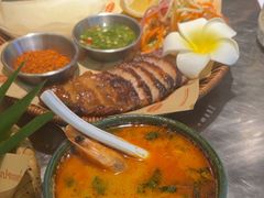 -小小集渔·泰式大排档(太古里香槟店)