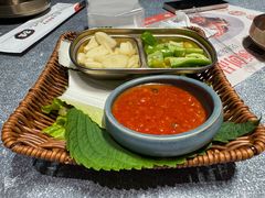 -草家酱蟹炭火烤肉店(珲春南路二店)