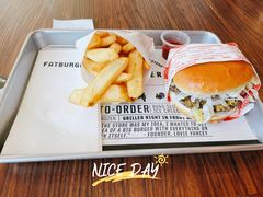 -FATBURGER 特富客汉堡(外交公寓店)