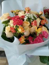 -母仪天下月子中心(光谷店)