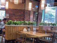 -裕记烧腊连锁餐饮(国商分店)