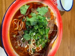 -楚东君•襄阳牛肉面牛杂煲(陆家嘴正大店)