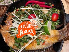 香茅草烤罗非鱼-云海肴·汽锅鸡·云南代表菜(东坝金隅店)