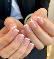 -桃色美甲沙龙
