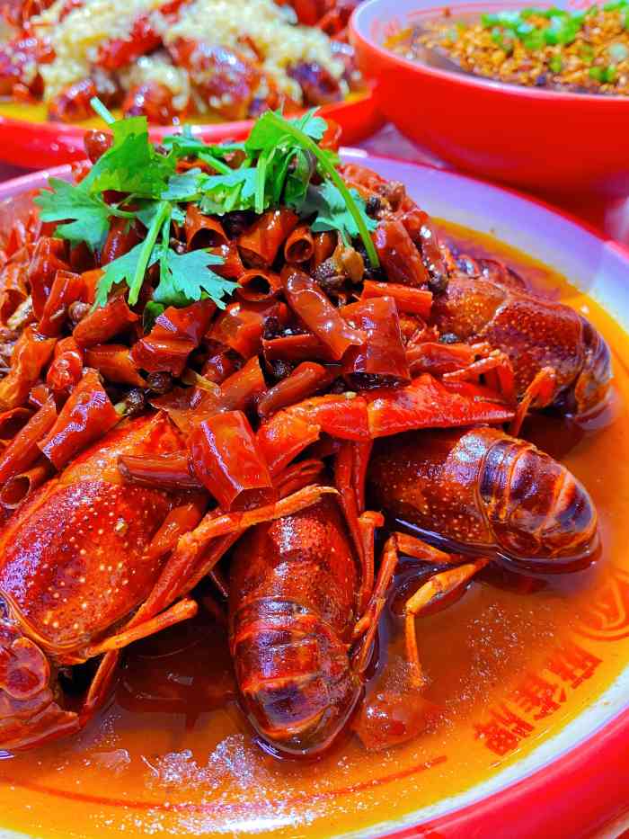 麻雀牌小龙虾(新疆街店)-"长春小龙虾的扛把子贵是贵了点但也是真.