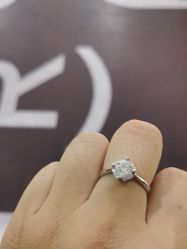 -威德钻石-克拉钻大本营(南京东路店)