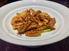 爆炒腰花-闫府私房菜·百年鲁菜(恒隆店)