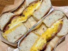 煎蛋芝士早餐肠-BIG BAGEL(永康路店)