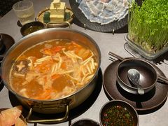 -罗勒家·养生火锅· Bistro(大望路店)