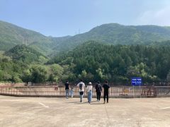 -蟒山国家森林公园天池停车场
