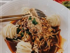 -渔语鱼新川菜Bistro(万象天地店)